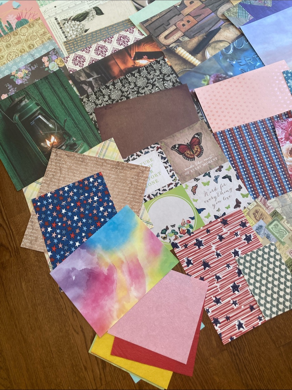 Scrapbook Papers - Picture 5 of 5
